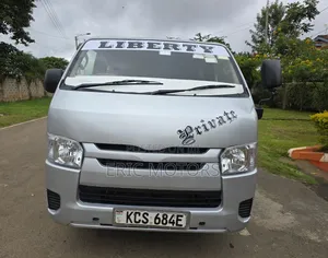 Toyota HiAce 2012 Silver