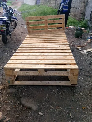Detachable-4*6 Pallet Bed- Blazed Pallet Bed Framed