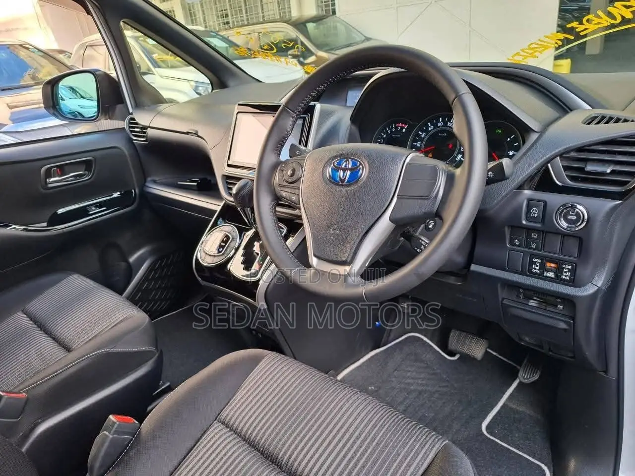 Toyota Voxy 2019 White