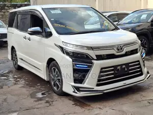 Toyota Voxy 2019 White