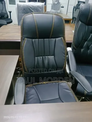 Ergonomic Black Office Chair _Revolving With Armrest