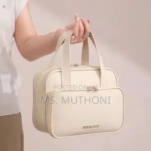 Large Capacity Pu Cosmetics Bag