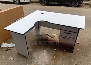 L-Shaped Office Study Table/Desk