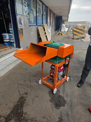 Engine Powered Feed Chopper/Chaffcutter