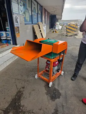 Engine Powered Feed Chopper/Chaffcutter