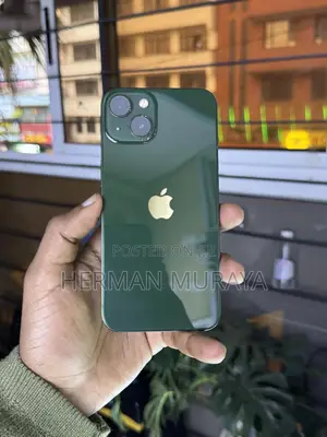 Apple iPhone 13 128 GB Green