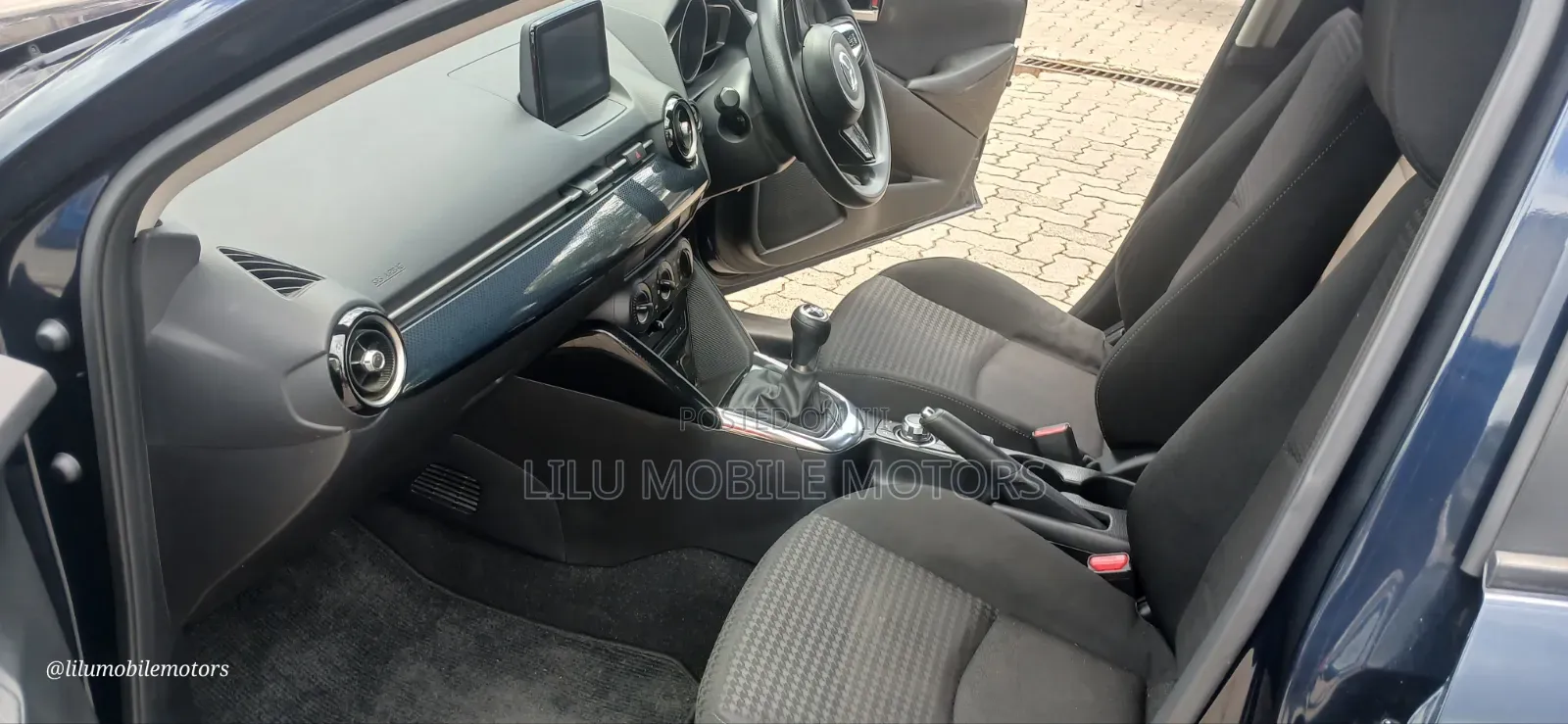 Mazda Demio 2017 Blue