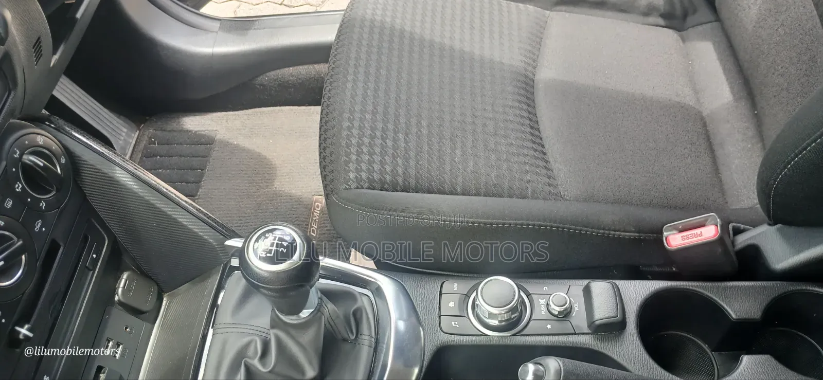 Mazda Demio 2017 Blue