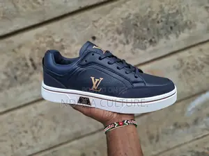 Louis Vuitton Casual Sneakers