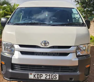 Toyota HiAce 2023 White