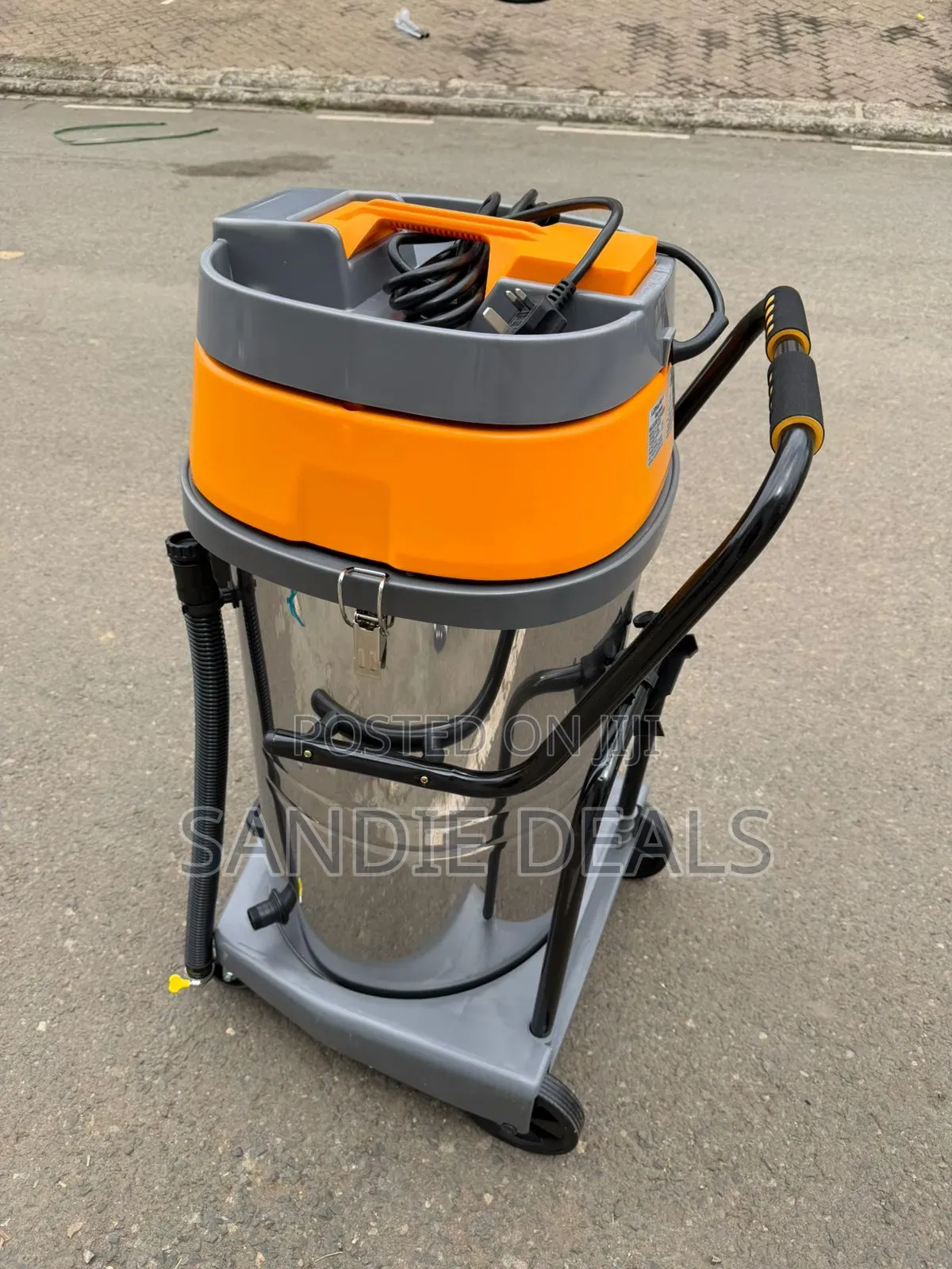 Astramilano Vacuum Cleaner