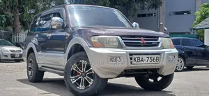 Mitsubishi Pajero Sport 2000 Purple