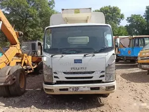 Refrigerated Truck Accessible for Cold Food Transport
