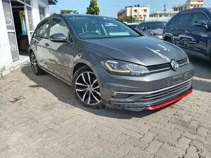 Volkswagen Golf TSI S FWD 2018 Gray