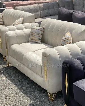 Quality/Brand New 2 Seater