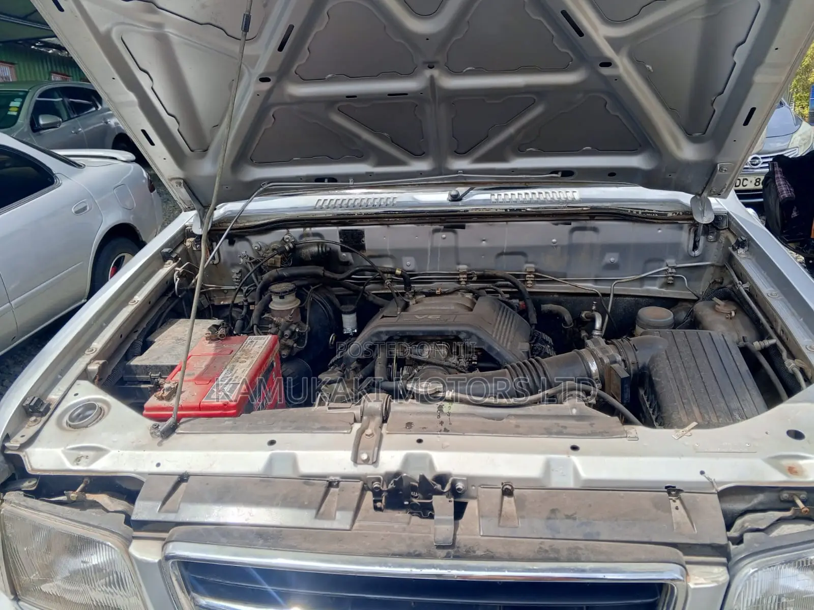 Isuzu Trooper 2000 Silver