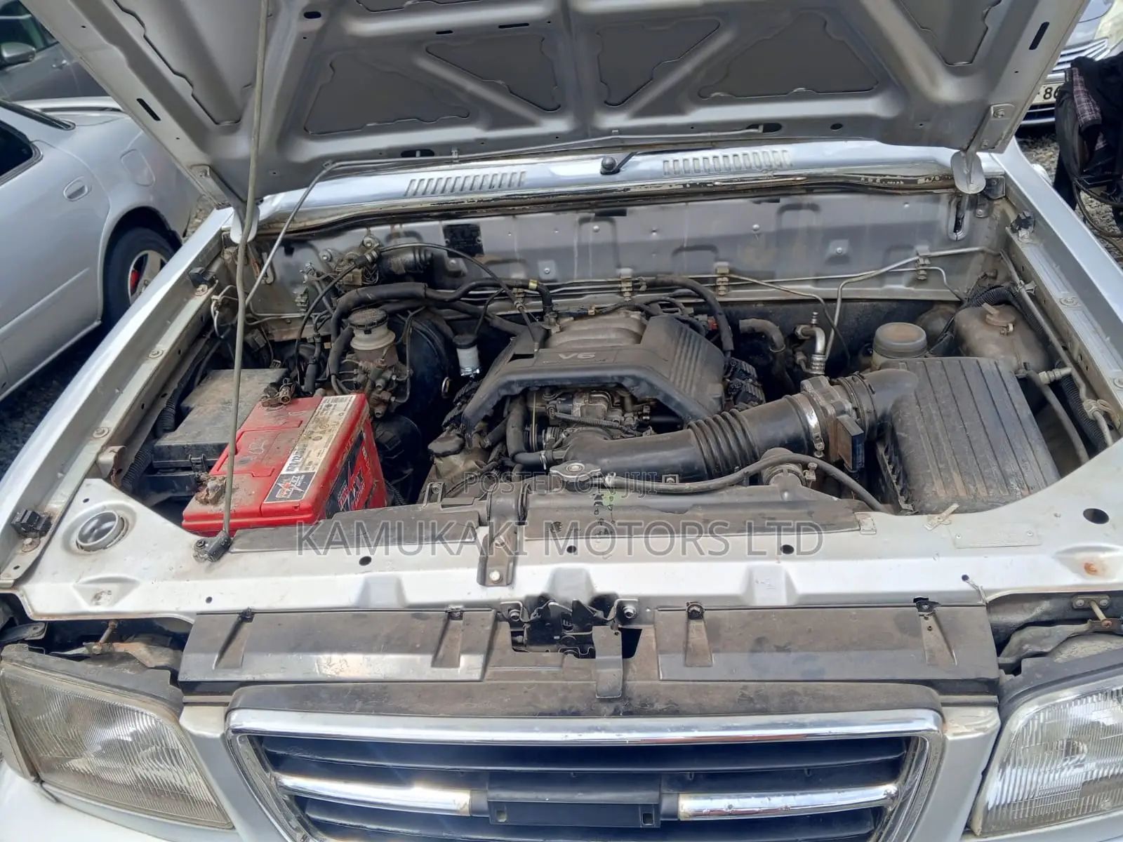 Isuzu Trooper 2000 Silver