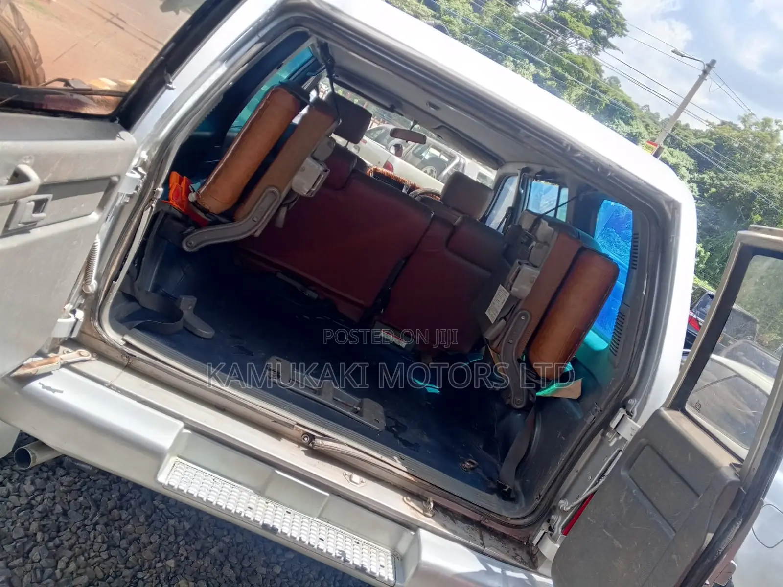 Isuzu Trooper 2000 Silver