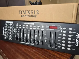  Professional Dmx192 Lighting Console for DJS Stage Shows