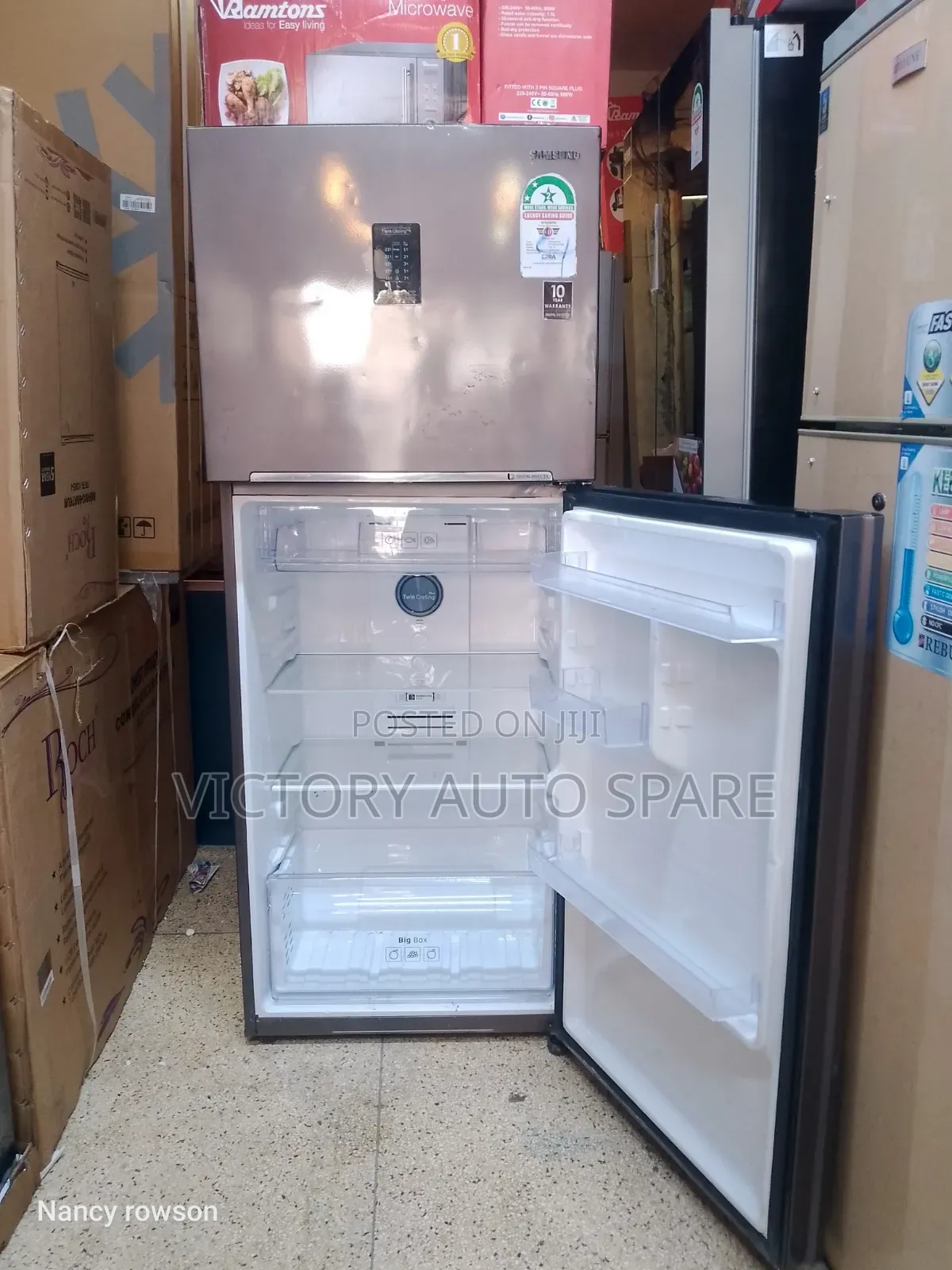 Samsung Very Clean Refrigerator