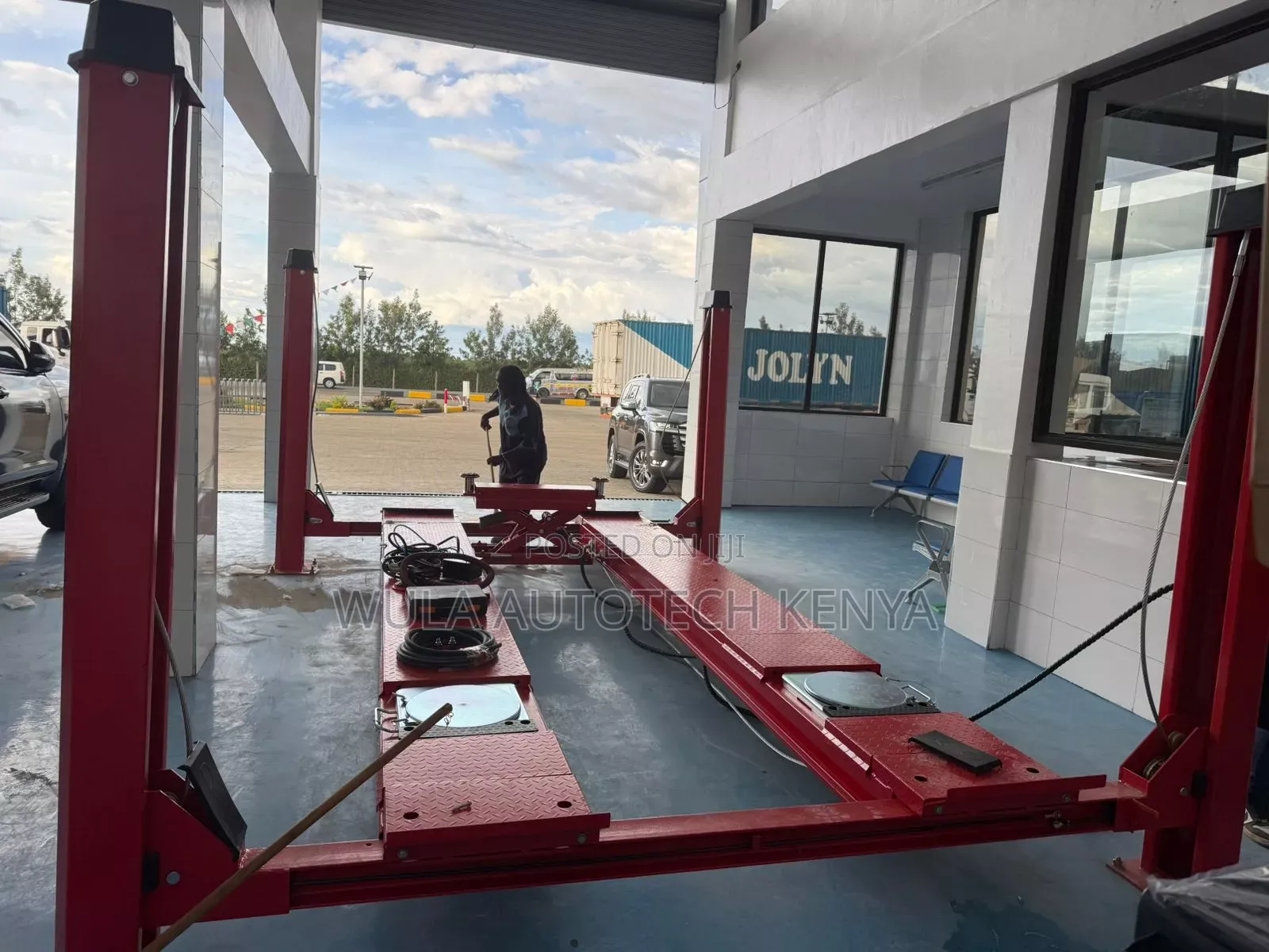 Heavy Duty and Industrial Use 4tns Four Post Carlift Machine Sunshine