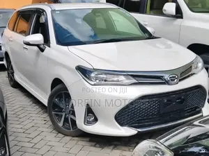 Toyota Corolla Fielder 2018 White