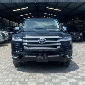Toyota Land Cruiser LC300 2023 Black