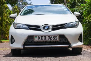 Toyota Auris 2014 White