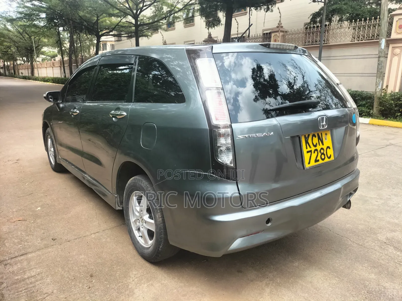 Honda Stream 2010 Gray