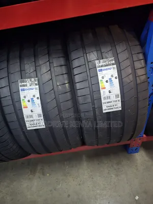 315/40r21 Goodyear Tire