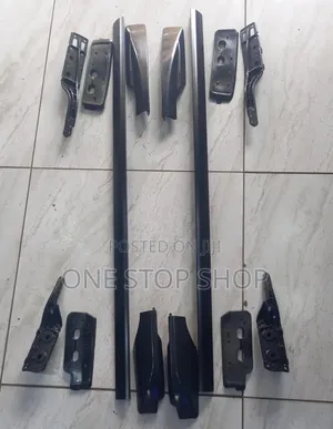 Black Prado Roof Rails for Cargo Enhancement
