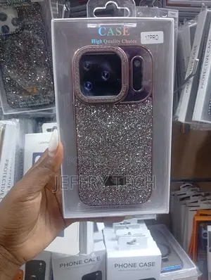 iPhone 17 Pro Fancy Glitter Case