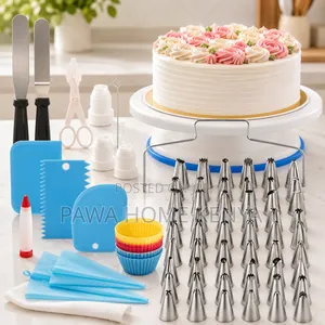 106pc Cake Decorating Set