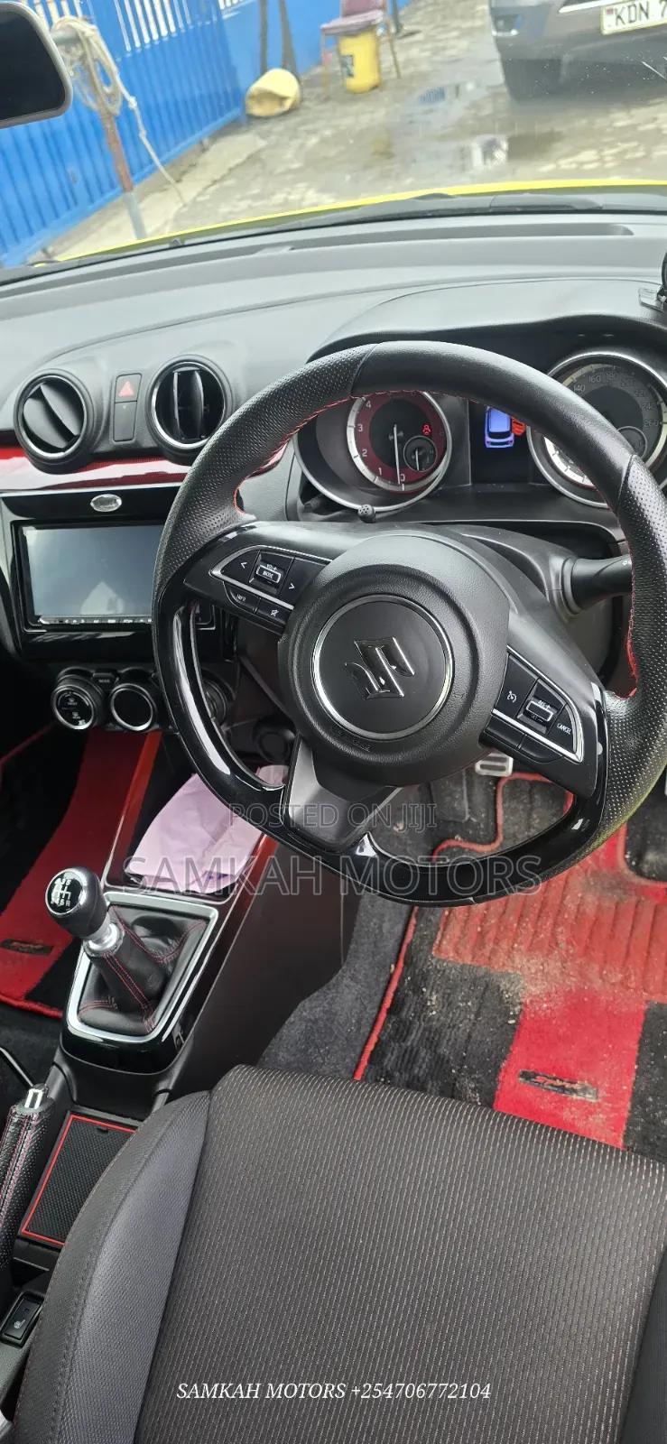 Suzuki Swift 2019 Yellow