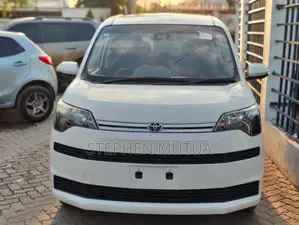 Toyota Spade 1.5 2019 White