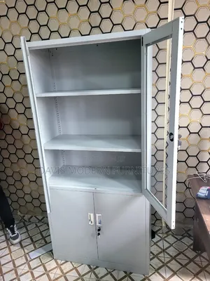 4-Doors Office Unit With Lockable Glass Door