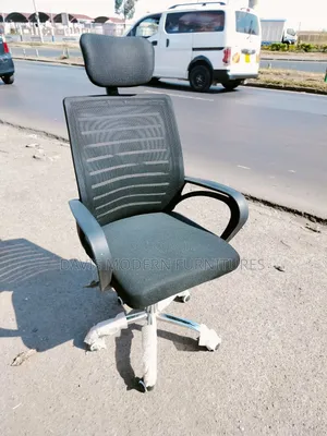 Swivel Office Task Chair