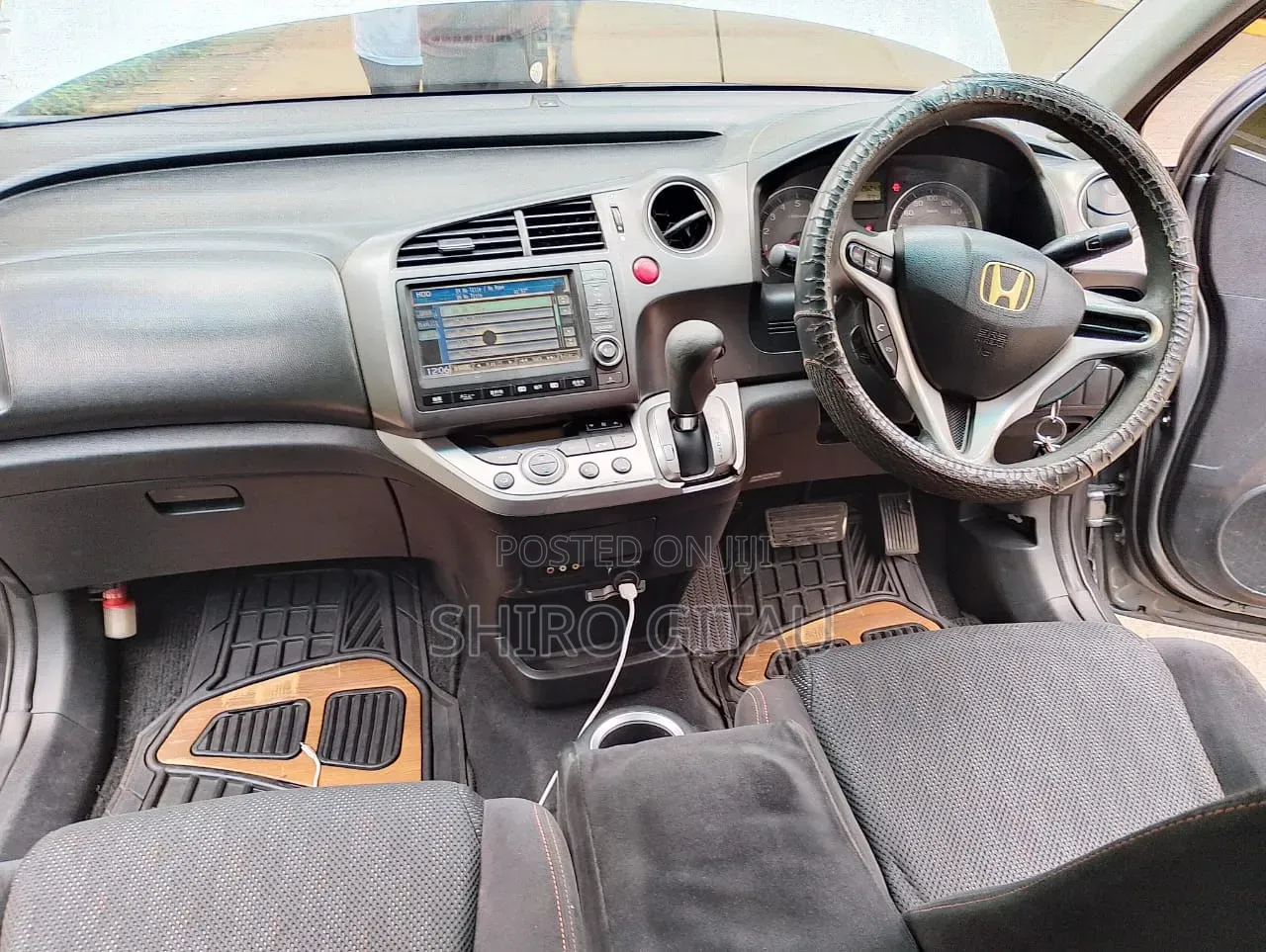 Honda Stream 2010 Gray