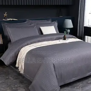 Printed Cotton 7 by 8 Bedsheet Two Flat Bedsheetsfour Matching Pillow