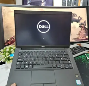 Laptop Dell Latitude 7390 8GB Intel Core i5 SSD 256GB