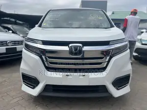 Honda Stepwgn 2019 White