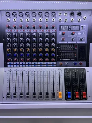Soundcraft Phy 800