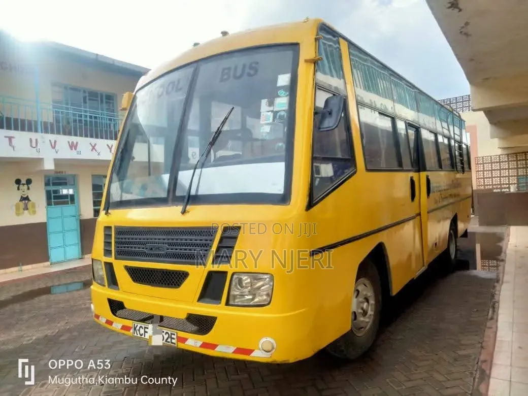 Foton U10 2014 Yellow