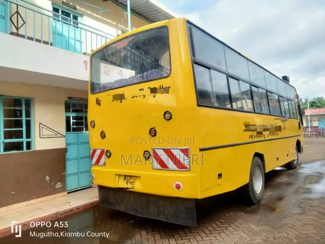 Foton U10 2014 Yellow