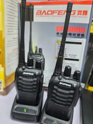 Bf-888s Portable Walkie Talkie Pair With Charger Light