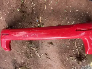 Toyota Raum 2006. Back Bumper