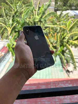 Apple iPhone X 64 GB Black