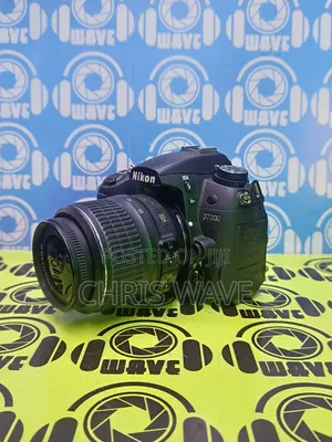 Nikon D7000 With 18-55mm and 32gb