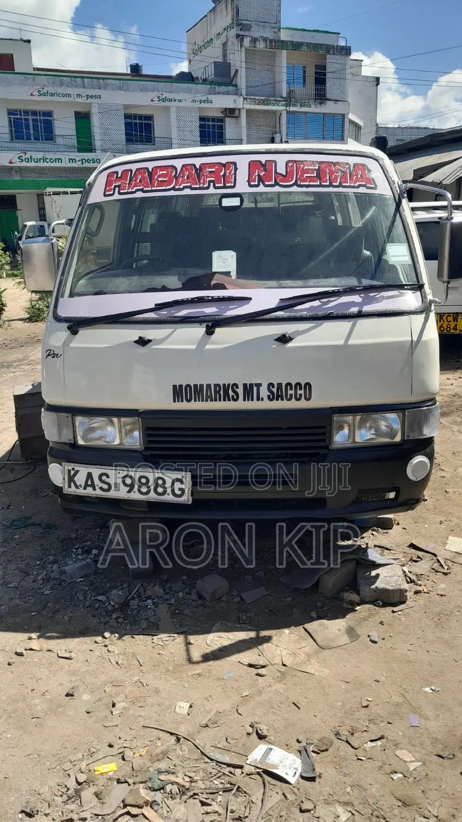 Nissan Caravan (Urvan) 2004 White