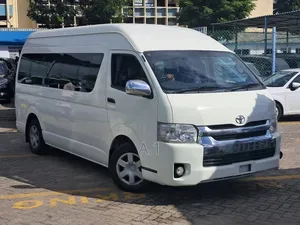 Toyota Granace 2019 White